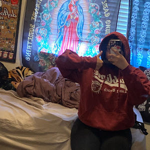 Meet your Posher, Simone